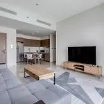 Knokey Burj Khalifa & Fountains View Luxury 2-Bedrooms Apartment