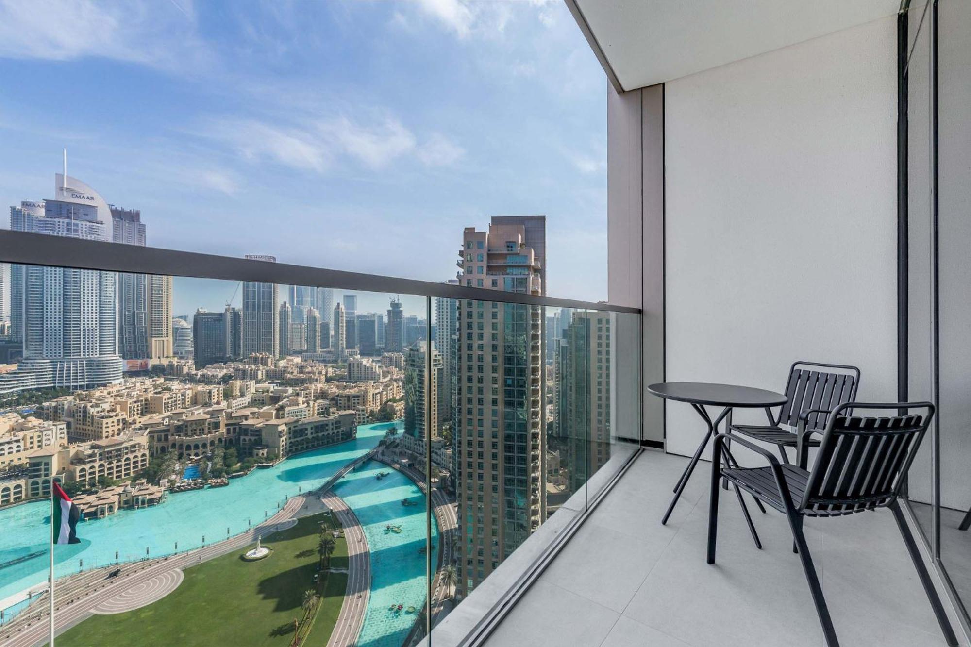 Knokey Burj Khalifa & Fountains View Luxury 2-bedrooms