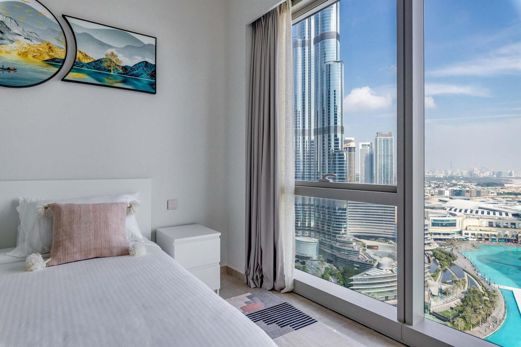 Knokey Burj Khalifa & Fountains View Luxury 2-bedrooms Apartment
