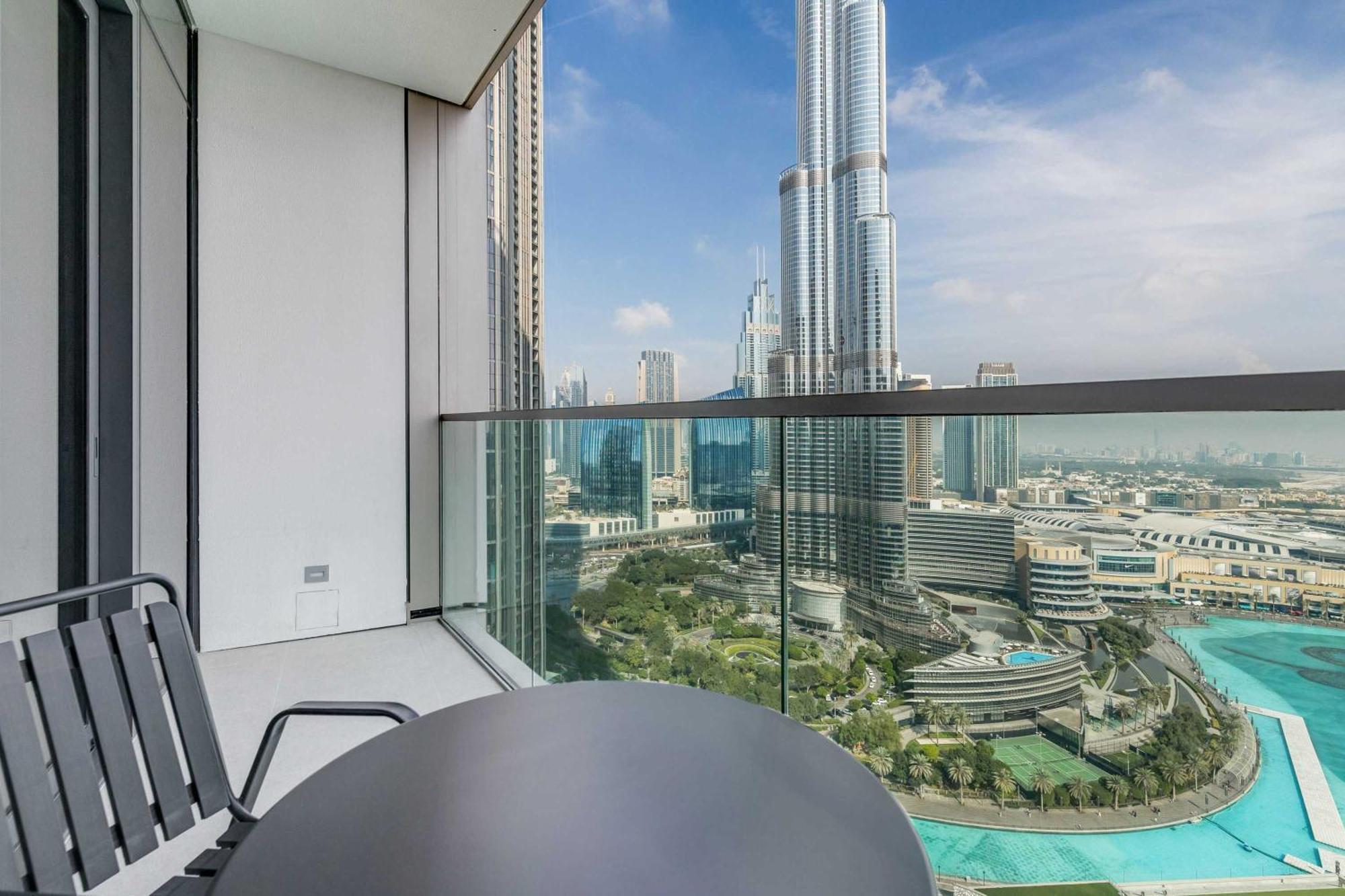 Knokey Burj Khalifa & Fountains View Luxury 2-bedrooms Apartment